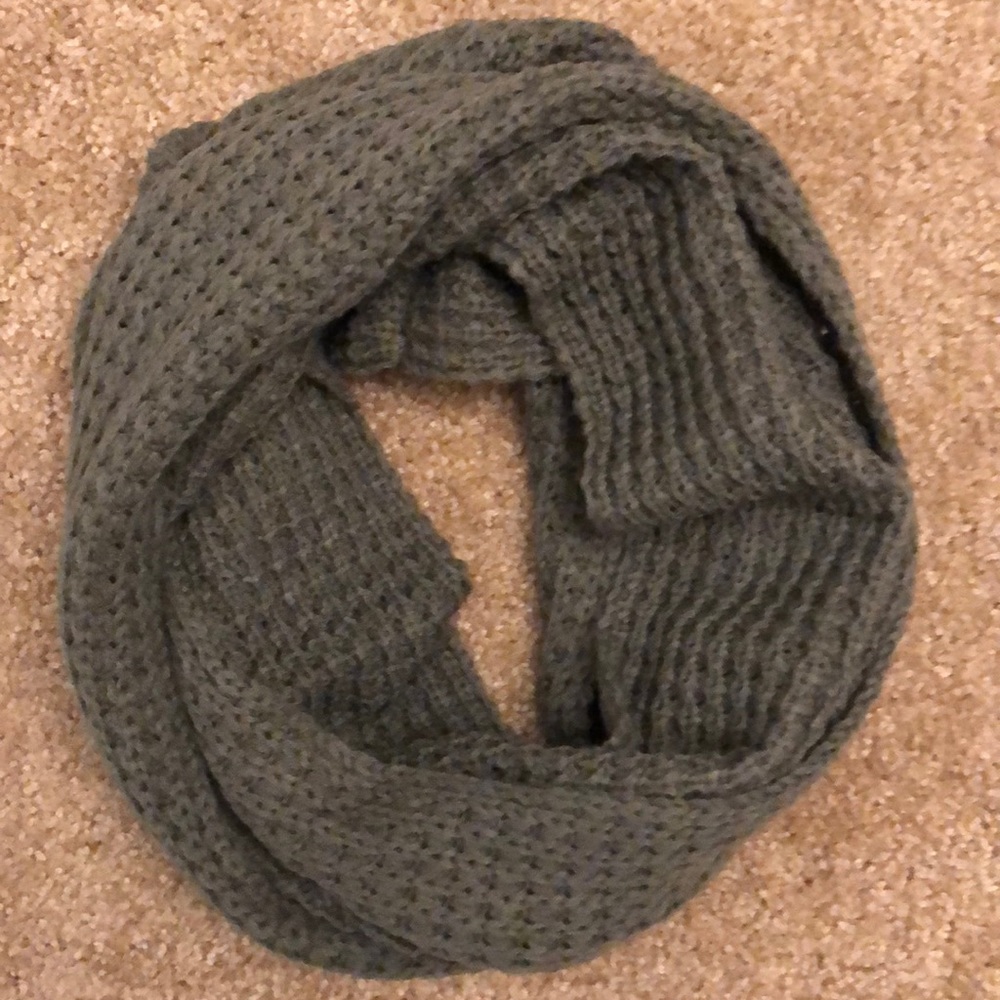 Army/Olive Gwen Infinity Scarf